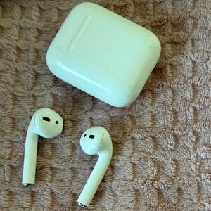 AirPods Gen 1
